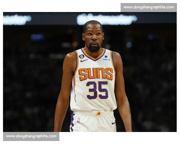 布朗调侃杜兰特雕像：上下半身分属雷霆勇士